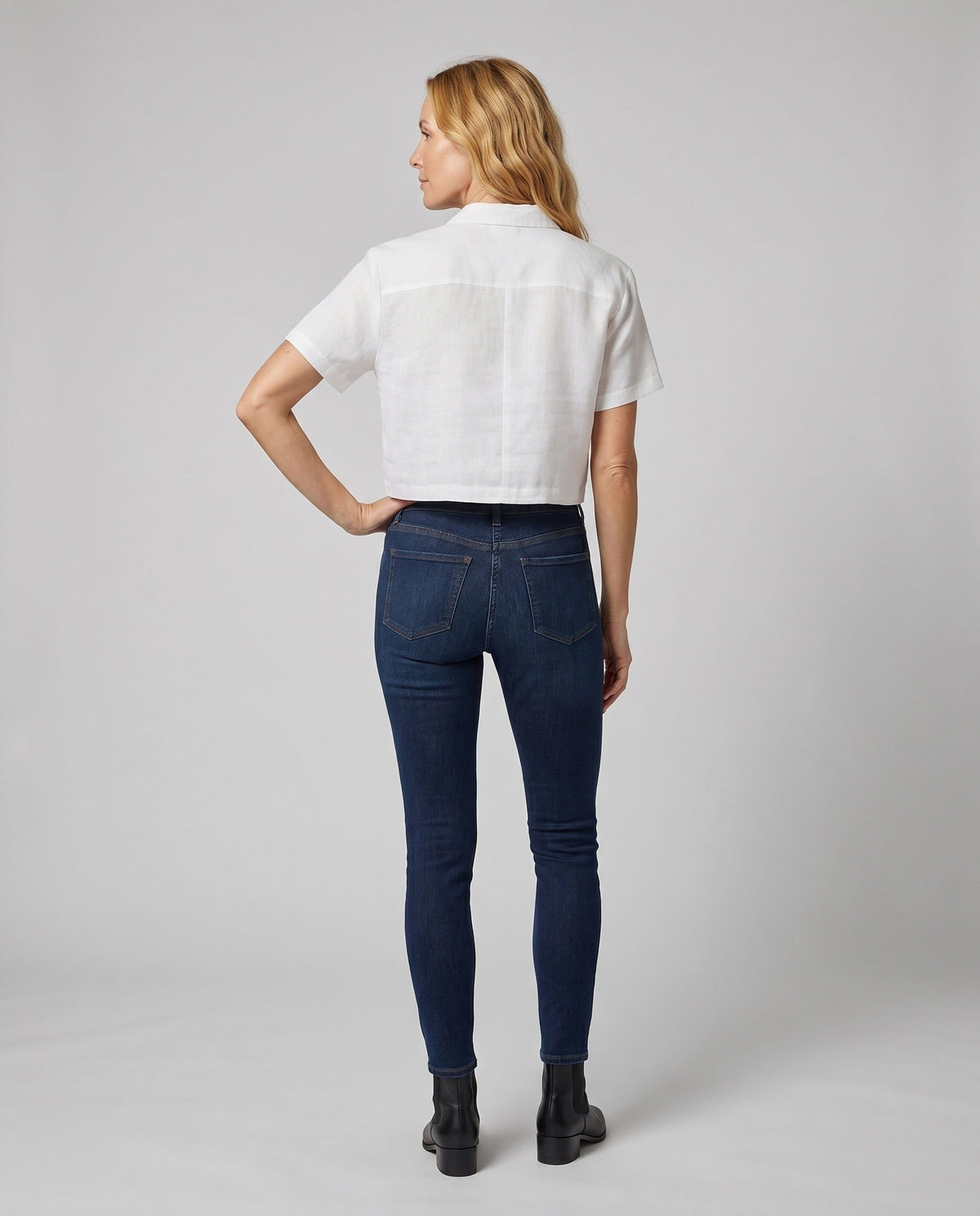 Blouse Courte en Lin avec Col V pour Femme - View 4