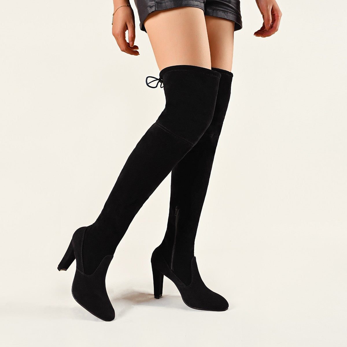 Bottes Suédine Lacées Cuisse Haute pour Femme - View 3