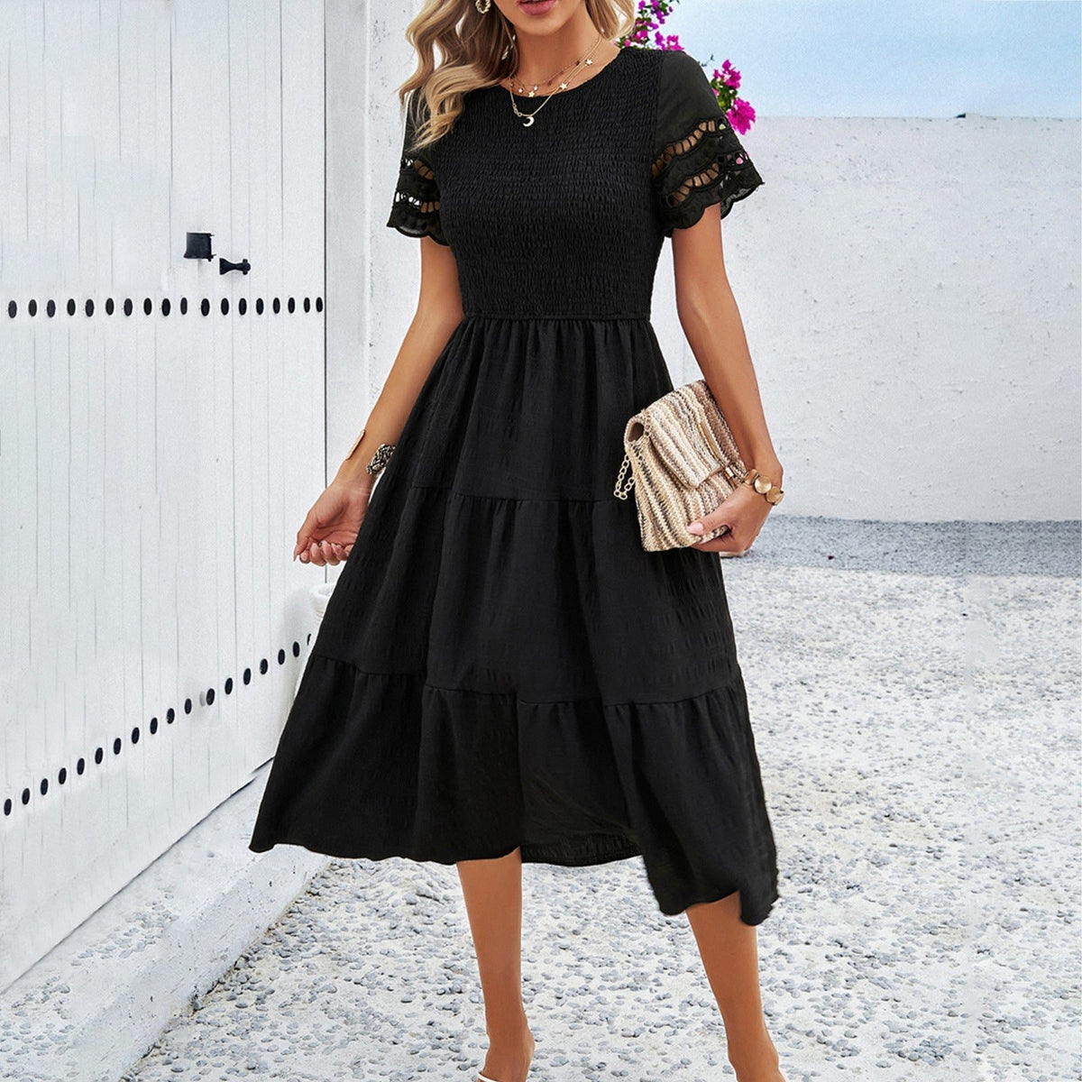 Robe Mi-Longue à Manches Courtes Ajourées pour Femme - Noir