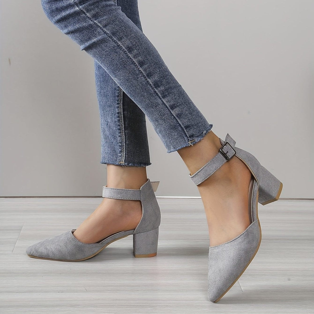 Sandales à Lacets avec Talon Bloc Ajourées pour Femme - View 4
